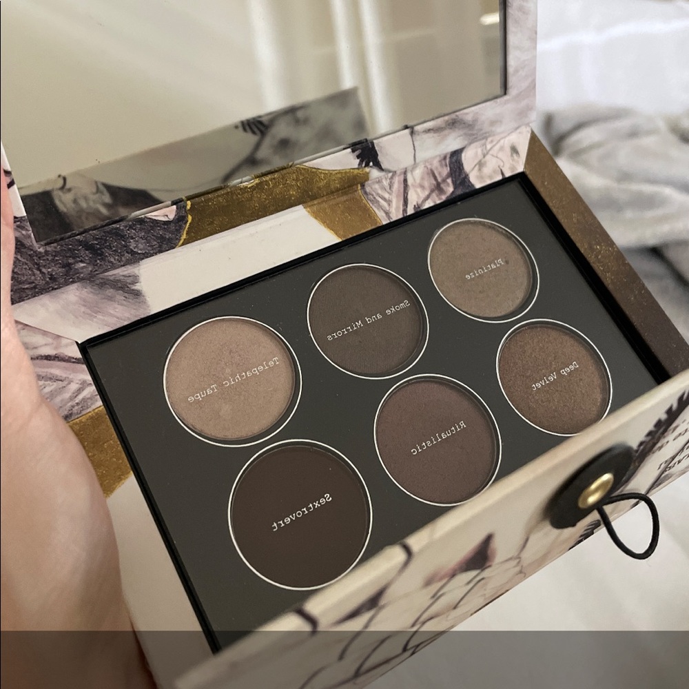 Pat Mc Garth eye shadow